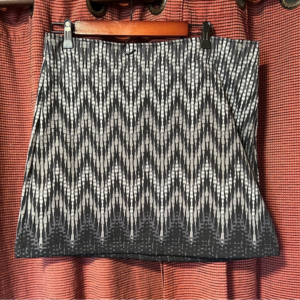 Athleta winter skirt